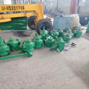 栽树挖坑机_厂家直发_曲阜龙钰拖拉机挖坑机全国发货