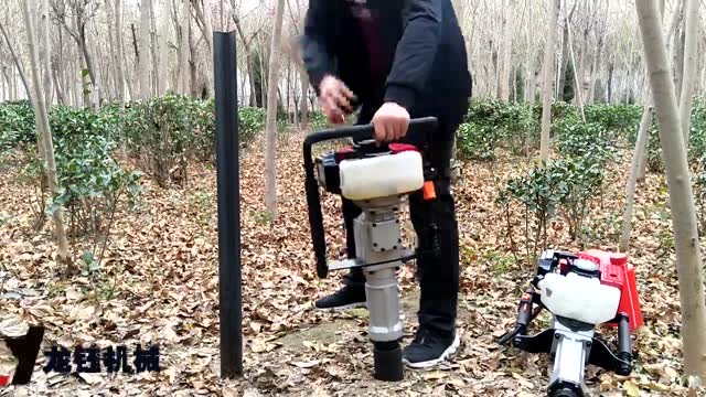 角铁打桩机工作视频实拍视频封面