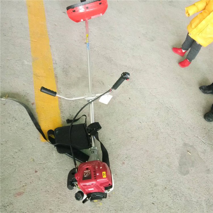四冲程割草机实拍